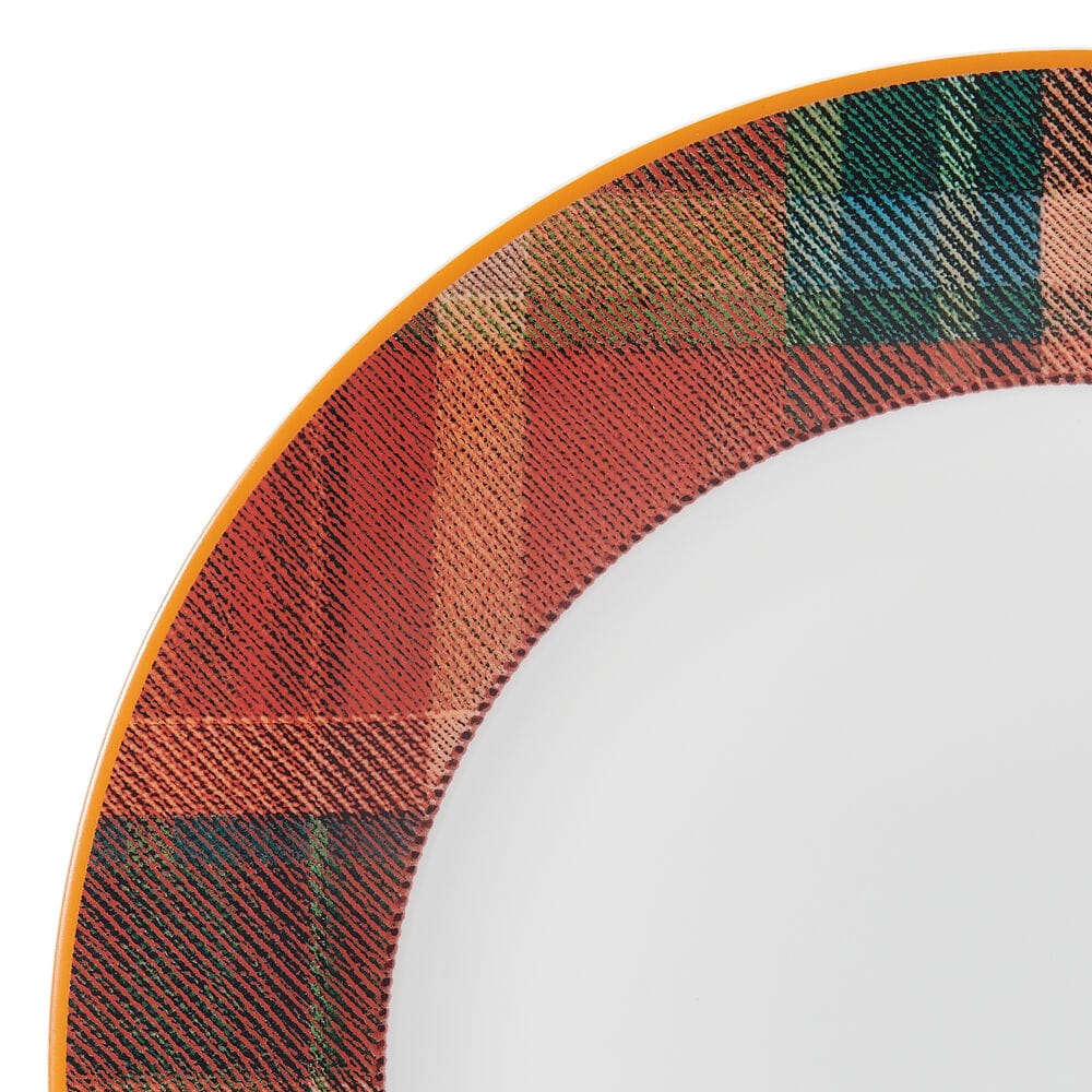 Close up of the plaid border on an Autumn Bloom plate with orange and green checks